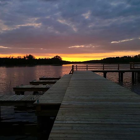 Domek Nad Jeziorem Piasutno Mazury Zewnętrze zdjęcie